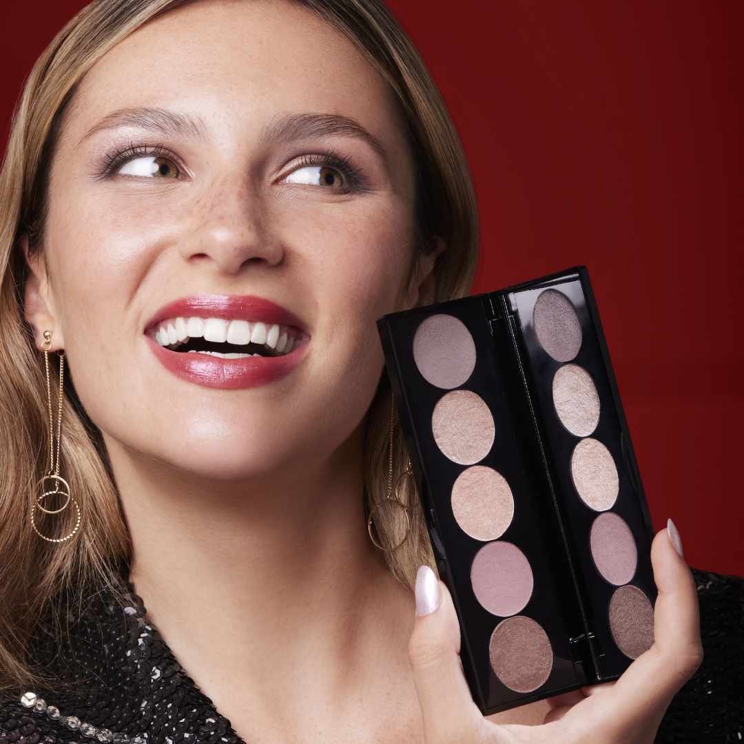 Eyeshadow palette with Goji extract